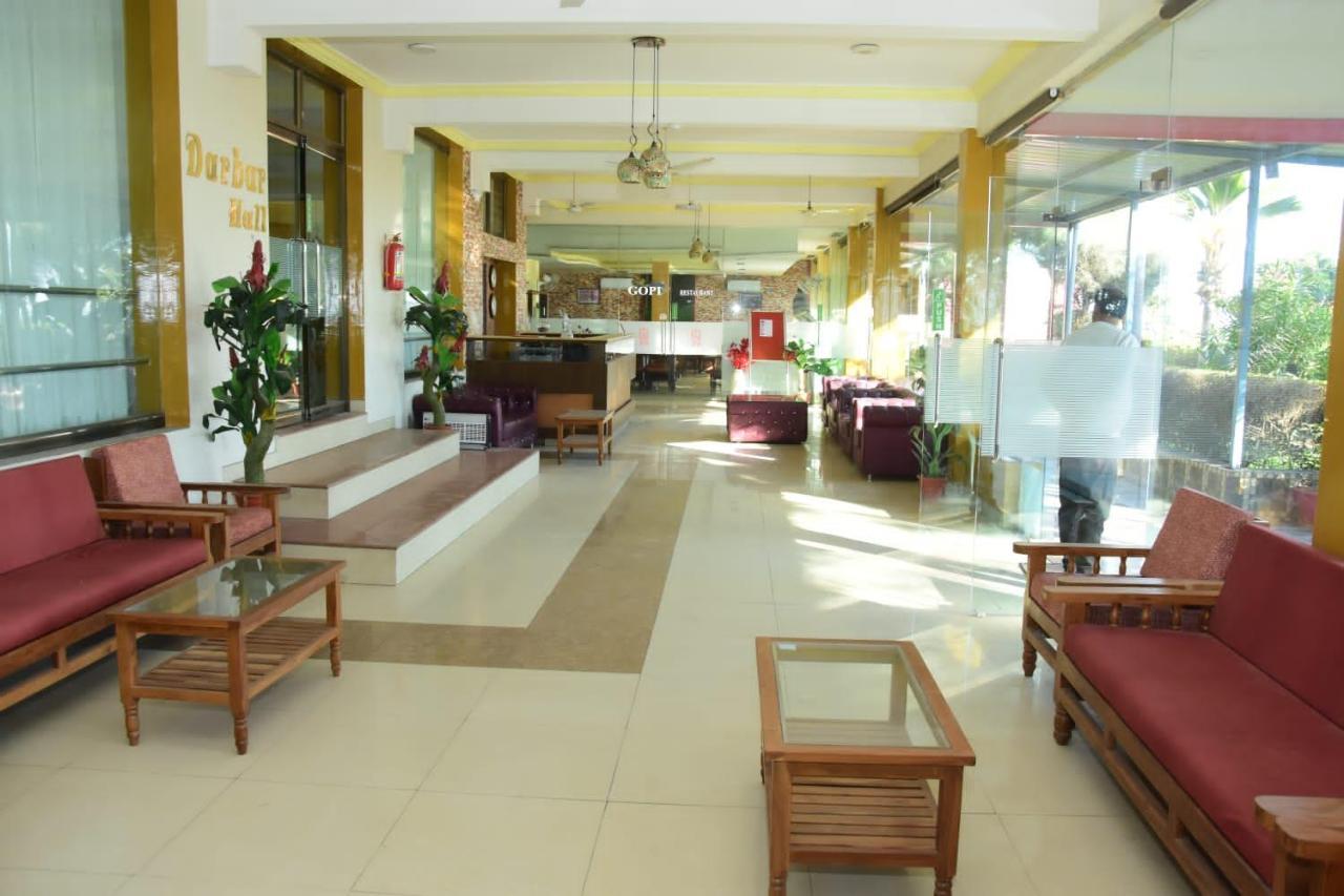 Hotel Shiv International Bhachau Exterior photo